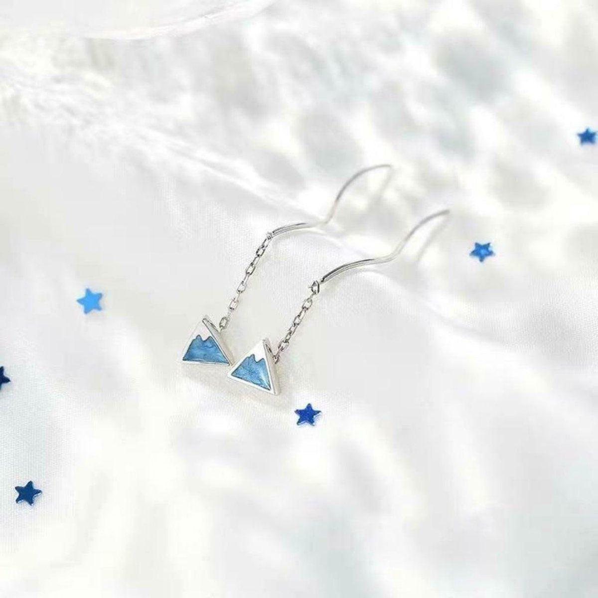 Zilveren oorbellen hanger met Sneeuwberg vorm