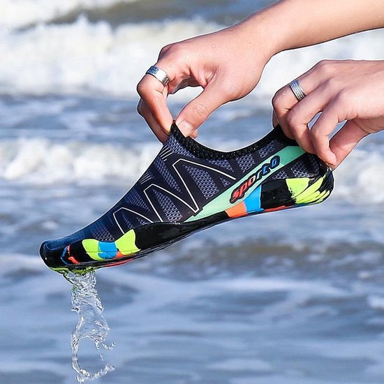 Waterschoenen - Maat 44 - Aquaschoenen - Strandschoenen - Antislip - Schoenen voor Zwembaden en Strand - Volwassenen en Kinderen - beschermd tegen grof zand scherpe stenen en dieren onder water - Unisex