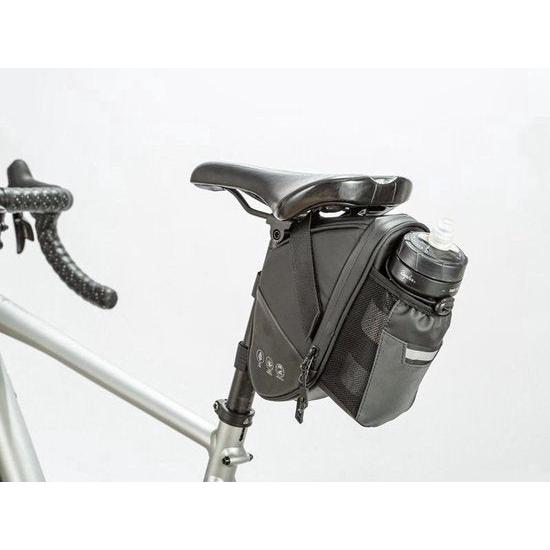 Saddlebag voor MTB Fiets Met bidonhouder - Zwart - Fietstas - Fiets Zadeltas - Opberging Zadel - Voor Wielrennen, Mountainbike, Racefiets, Omafiets, Opafiets en andere Fietsen - Regenbestendig - Waterbestendig - Fietszadeltas